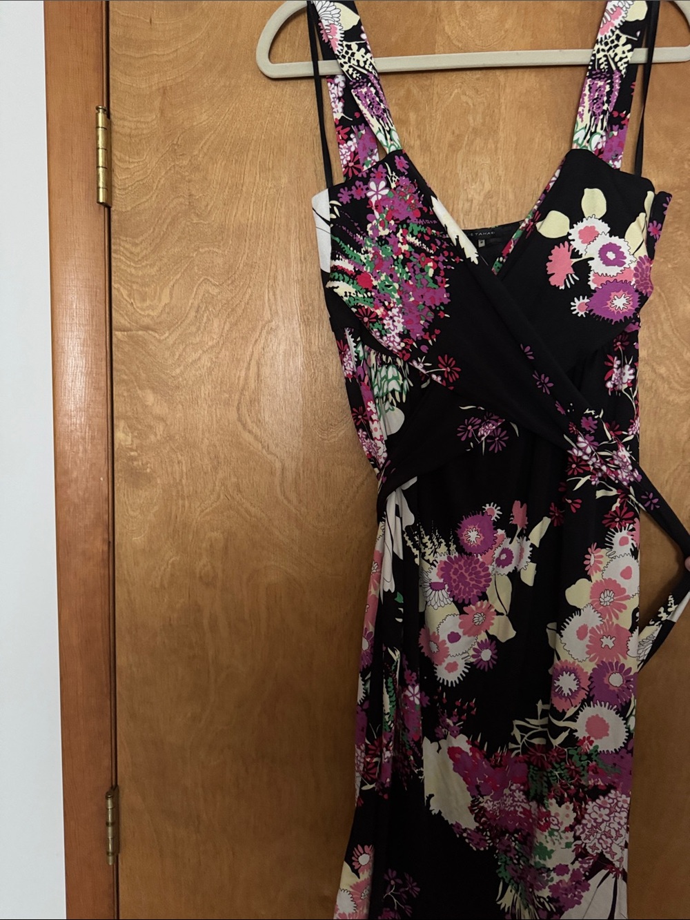 ❗️VINTAGE❗️Elie Tahari Cream Floral Print